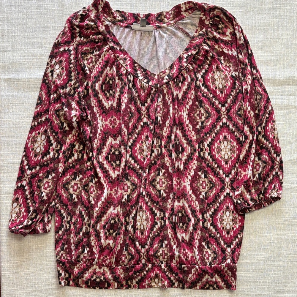 JM Collection Red and Black Geometric Blouse